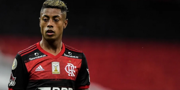 Clube árabe prepara oferta tentadora de R$ 64 milhões para tirar Bruno Henrique do Flamengo, afirma portal