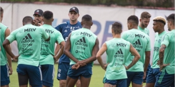 Jornalista revela o suposto problema de Rogério Ceni no comando do Flamengo
