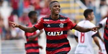 Flamengo recebe proposta da Europa para liberar jovem atacante nascido nas categorias de base do clube