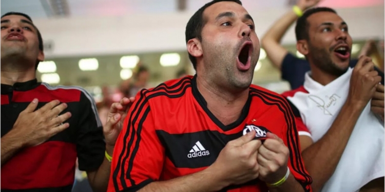 Flamengo irrita torcida ao colocar jogador para comentar partida importante pelo Brasileirão