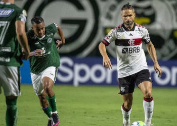 Flamengo vence, convence e encurta distância para o líder na tabela de classificação do Brasileirão