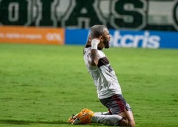 Gabigol enaltece ‘virada de chave’ no Flamengo após reencontrar os caminhos da vitória: ‘Dá ânimo para o próximo jogo’