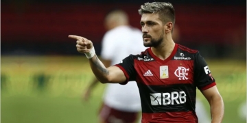 Flamengo atropela o Palmeiras e Arrascaeta manda recado à torcida rubro-negra