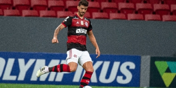 Gustavo Henrique tem atuação segura, ganha confiança na zaga e busca reescrever a sua história no Flamengo
