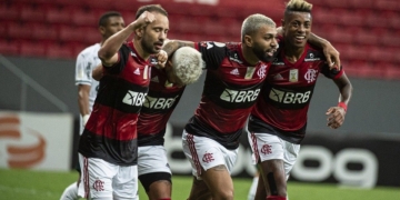 Mauro Cezar Pereira avalia maior problema do Flamengo na atualidade e cobra correções imediatas