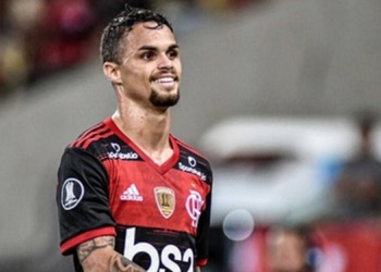 Flamengo decide nesta semana se aceitará as propostas pelas transferências de Michael e Léo Pereira
