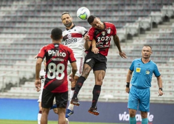 Diego Ribas concede entrevista esclarecedora após derrota e diz se Flamengo ainda continua vivo no Brasileirão