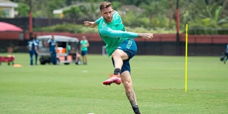 Flamengo ‘enrola’ resposta aos turcos por Léo Pereira e pode melar a contratação