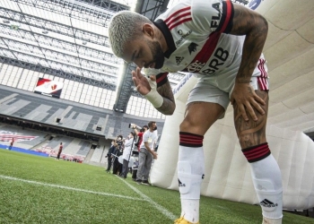 ‘Gabigol parou em 2019’, dispara ex-jogador do Corinthians em programa na TV, cobrando evolução do atacante