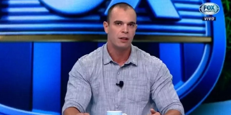 Mano dispara sobre momento do Flamengo em programa no SBT: ‘Gabigol é um entojado e Ceni não leva desaforo, aí dá nisso’