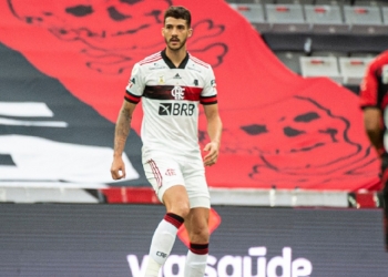 Gustavo Henrique volta a brilhar e vira o artilheiro dentre os defensores do Flamengo