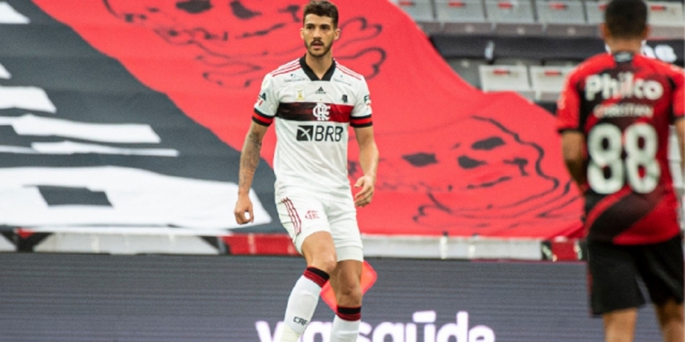 Gustavo Henrique volta a brilhar e vira o artilheiro dentre os defensores do Flamengo