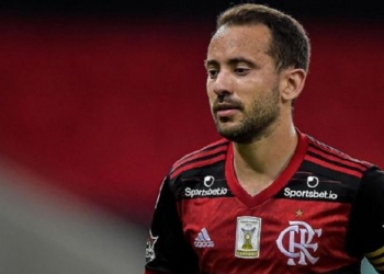 Flamengo aumenta as pedidas por Everton Ribeiro e valor pode chegar a R$ 65 milhões pela venda ao Al-Nasr