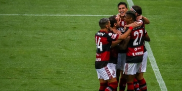 Flamengo divulga lista de relacionados para decisão contra o Grêmio pelo Brasileirão; desfalques preocupam Rogério Ceni