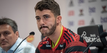 Gabigol rompe o silêncio e fala tudo o que queria sobre o zagueiro Gustavo Henrique