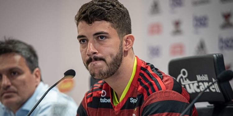 Gabigol rompe o silêncio e fala tudo o que queria sobre o zagueiro Gustavo Henrique
