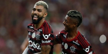 Gabigol e Bruno Henrique viram alvo de processos na Justiça e podem ser suspensos da reta final do Brasileirão