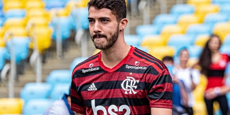 Após denúncias contra Gabigol e Bruno Henrique, Gustavo Henrique também é processado e pode ficar de fora do resto do Brasileirão
