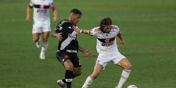 Flamengo pode ajudar a ‘fechar o caixão’ do Vasco neste último clássico carioca do Brasileirão