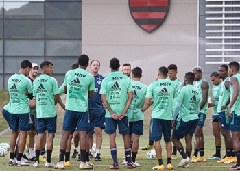 Últimos ajustes! Flamengo faz treinamento antes de pegar o Vasco; Rogério Ceni sofre com dúvidas por lesões