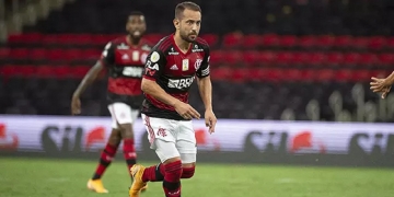 Everton Ribeiro minimiza possibilidade de ser transferido para o futebol árabe: ‘Meu pensamento é sempre no Flamengo’