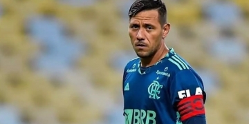Diego Alves jogou menos da metade dos jogos do Flamengo na temporada; Hugo Souza vem se destacando’
