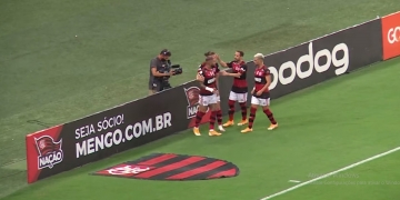 Flamengo atropela o Vasco, reduz a distância para o Internacional e está ainda mais perto do título do Brasileirão