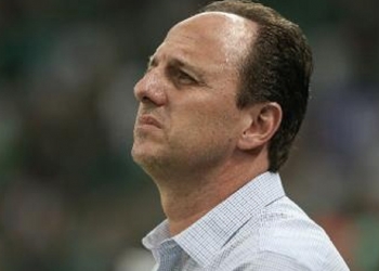 Flamengo tem menos tempo de descanso que rivais; Ceni ‘estranha’ situação e dispara: ‘Me deixa preocupado’