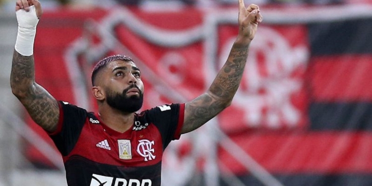 Comentarista detona Gabigol após ‘chilique’ durante substituição: ‘Já virou criancice’