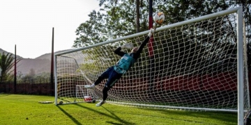 Clube da Série A do Brasileirão prepara investida para tirar goleiro do Flamengo