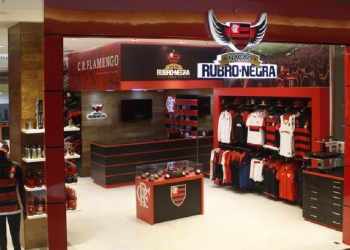 Adidas divulga novos uniformes do Flamengo para 2021 com resgate às cores tradicionais do clube