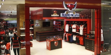 Adidas divulga novos uniformes do Flamengo para 2021 com resgate às cores tradicionais do clube