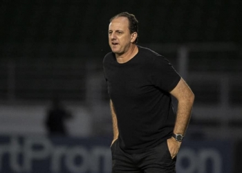 Luís Roberto, narrador da Globo, rompe o silêncio e fala tudo o que pensa sobre o técnico Rogério Ceni no Flamengo