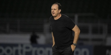 Luís Roberto, narrador da Globo, rompe o silêncio e fala tudo o que pensa sobre o técnico Rogério Ceni no Flamengo