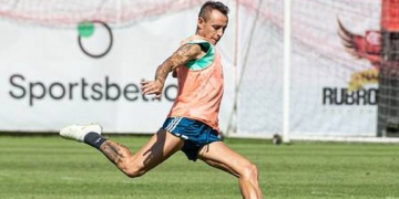 Flamengo tem carta na manga para vencer concorrência pela contratação de Rafinha