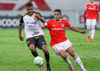 Inter perde em casa para o Sport e vê título do Brasileirão ameaçado pelo Flamengo