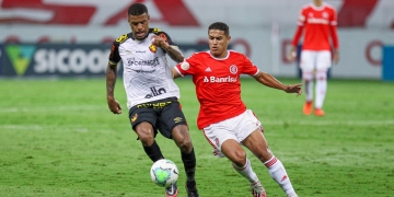 Inter perde em casa para o Sport e vê título do Brasileirão ameaçado pelo Flamengo