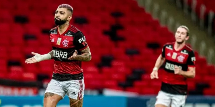 Comentarista se arrepende e volta atrás: ‘Eu achava que o Flamengo estava fora do páreo e que o Inter seria campeão’