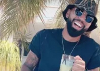 Gabigol acorda sem dores, curte dia de praia com os amigos e deixa de ser dúvida para o Flamengo