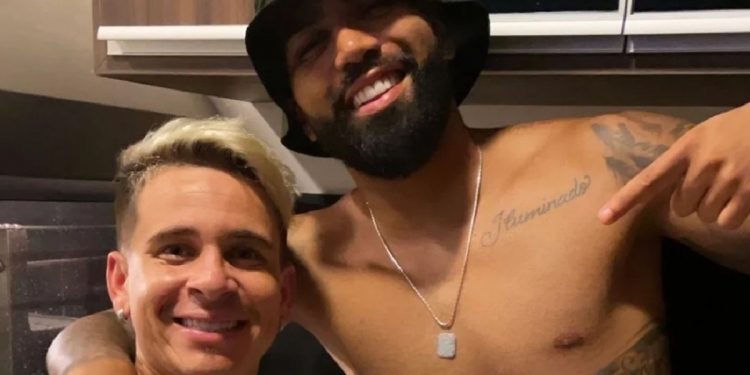 Gabigol leva torcida à loucura com mensagem subliminar envolvendo Soteldo: ‘Pesadelo para os adversários’