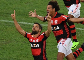 Diego Ribas lamenta fratura que pode tirar Arão do Flamengo: ‘É um dos pilares desse time’