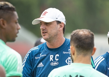 Flamengo realiza último treinamento e encerra preparação para encarar o Internacional pelo Brasileirão