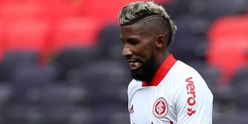 Rodinei pede desculpas após expulsão contra o Flamengo, mas fala em erro de Claus ao aplicar cartão vermelho