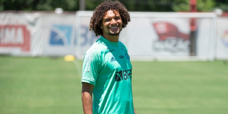Flamengo relaciona Arão para decisão contra o São Paulo mas continua a fazer mistério sobre sua escalação
