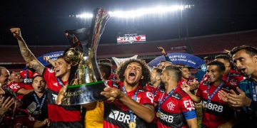Ídolo do Flamengo na década de 1980 acredita que atual geração irá superá-los: ‘mais longe até do que fizemos’