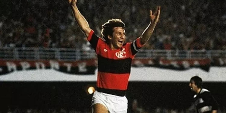 Ídolo máximo do Flamengo, Zico completa 68 anos nesta quarta-feira (03) e é ovacionado pelos torcedores