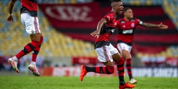 Max se emociona pela morte do pai após gol antológico que deu vitória ao Flamengo: ‘Sempre disse que eu vestiria essa camisa’