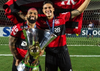 Pedro fala sobre ser titular ao lado de Gabigol: ‘treinamos juntos’