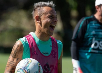 Rafinha manifesta interesse e foi oferecido ao Grêmio para trabalhar ao lado de Renato Portaluppi; técnico pediu valores