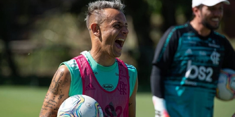 Rafinha manifesta interesse e foi oferecido ao Grêmio para trabalhar ao lado de Renato Portaluppi; técnico pediu valores